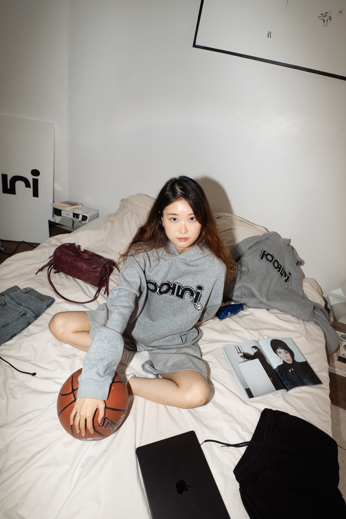 TEASER HOODIE "PARI" (티저 후디)
