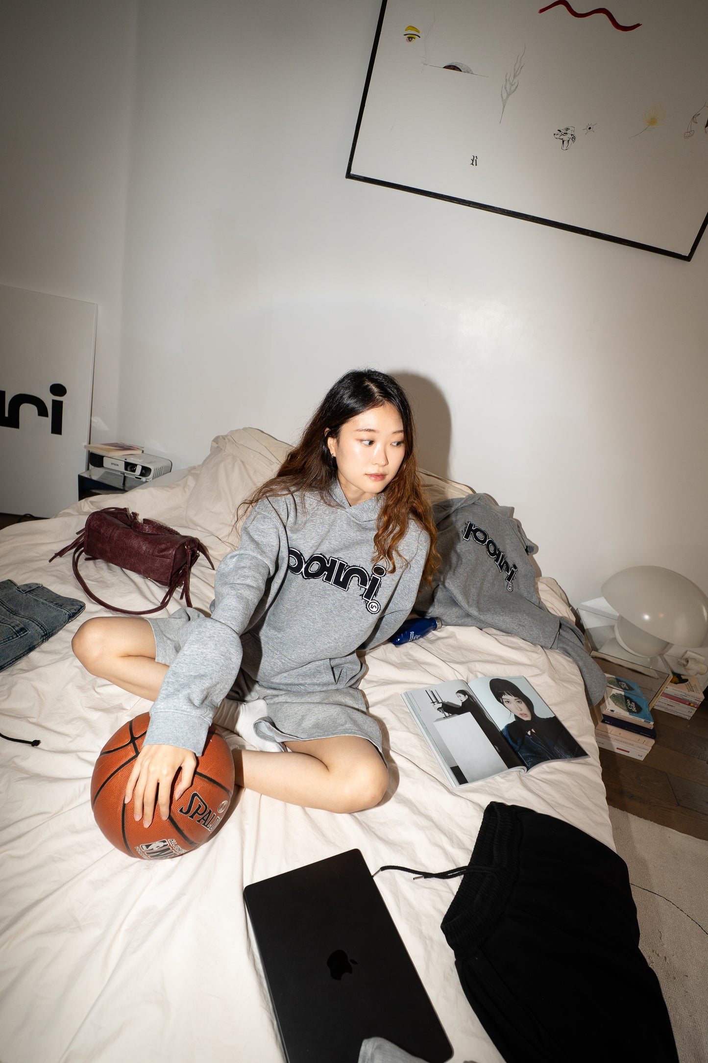 TEASER HOODIE "PARI" (티저 후디)